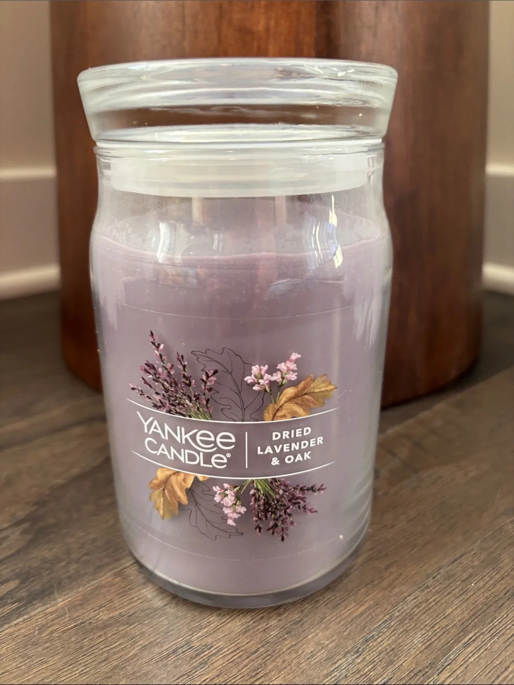 Yankee Candle Dried Lavender & Oak woodsy notes  &  spices. 2  wick 20 ounce